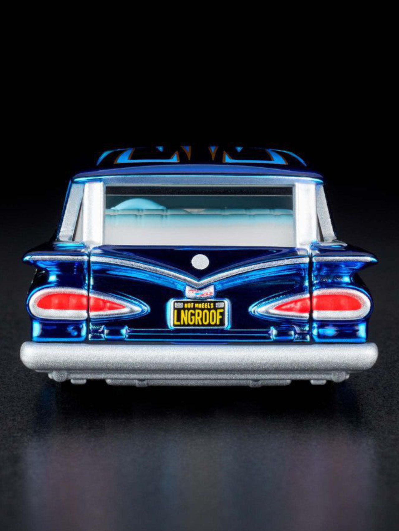 HotWheels Chevrolet 1959 Brookwood RLC 1:64 RLC (With Acrylic Case)