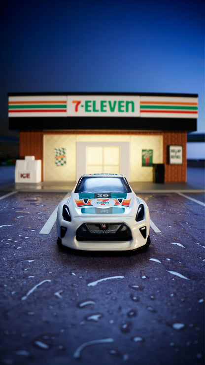 Hotwheels Silver Series seven-Eleven 7/11 2017 Nissan GT-R (R35) Imported Card Art Mainline 1:64 Scale (with protector) Card lightly Damage