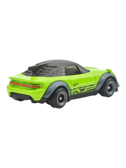 HotWheels mazda mx-5 miata Imported Mainline 1:64 Scale