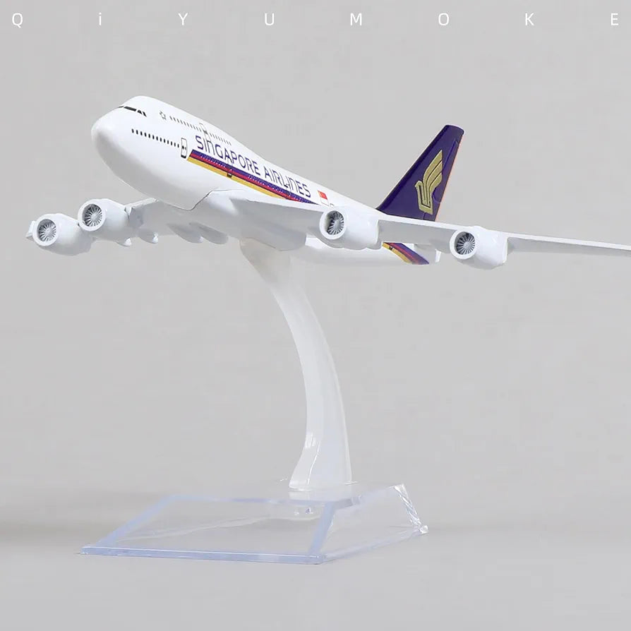 Aircraft Model Singapore Metal Airplane Model Kit Boeing 747 Diecast Aircraft Model 16cm (Code 131)