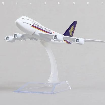 Aircraft Model Singapore Metal Airplane Model Kit Boeing 747 Diecast Aircraft Model 16cm (Code 131)