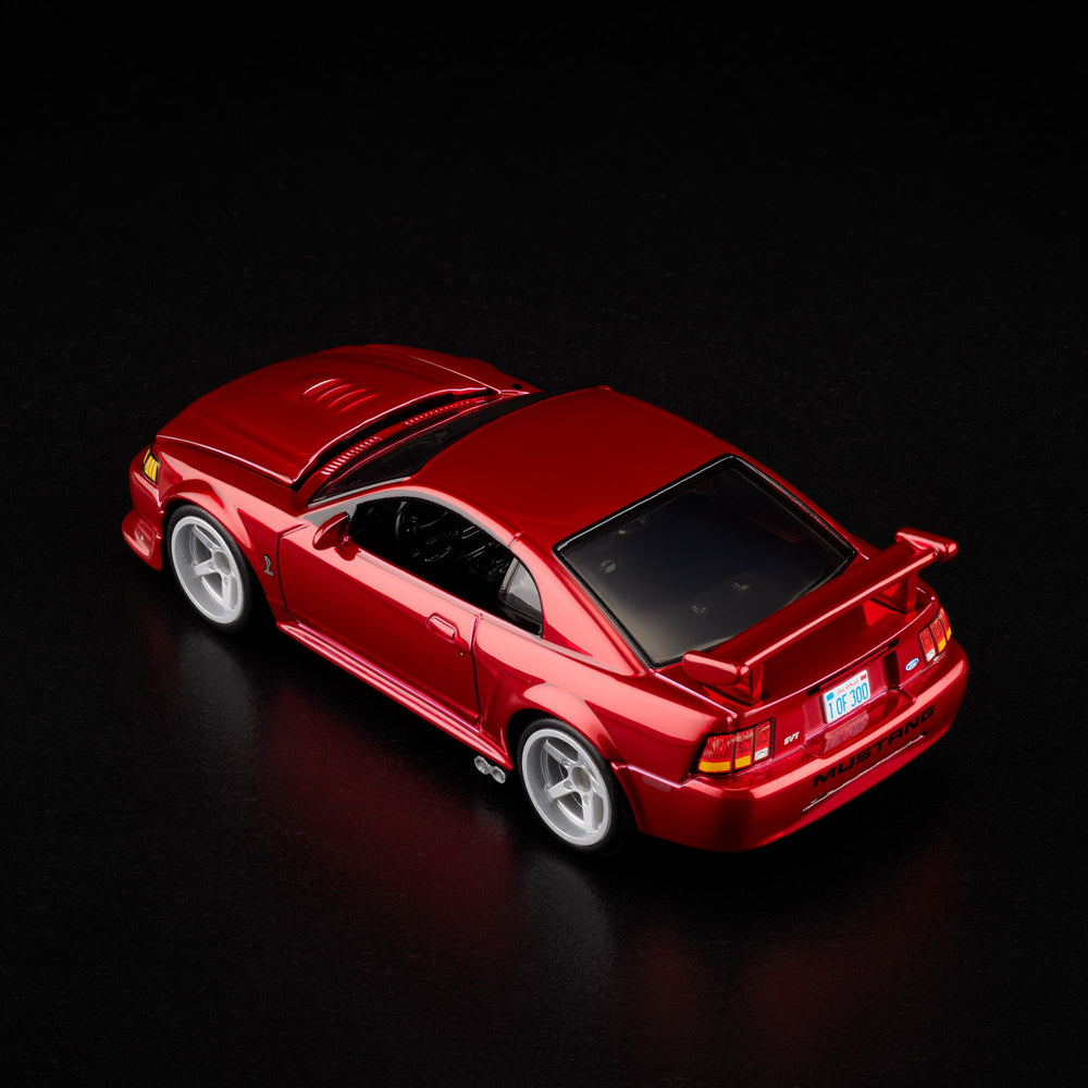 HotWheels 2000 Ford Mustang SVT Cobra R RLC 1:64 Scale (With Protector)