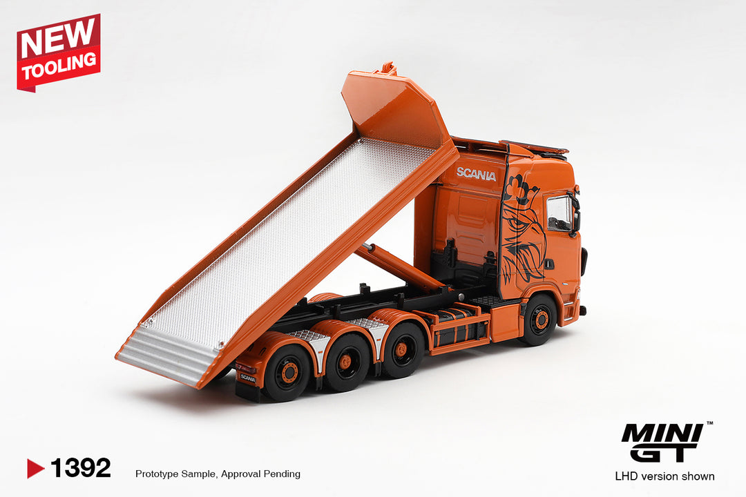 Mini GT No.1392 Scania 770S B8×4NA Hooklift Flatbed Orange 1:64 Scale Diecast Model