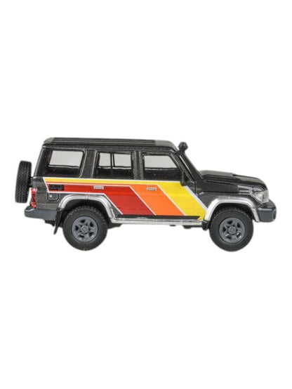 Para64 2014 Toyota Land Cruiser LC76 TRD Livery 1:64 Scale Diecast