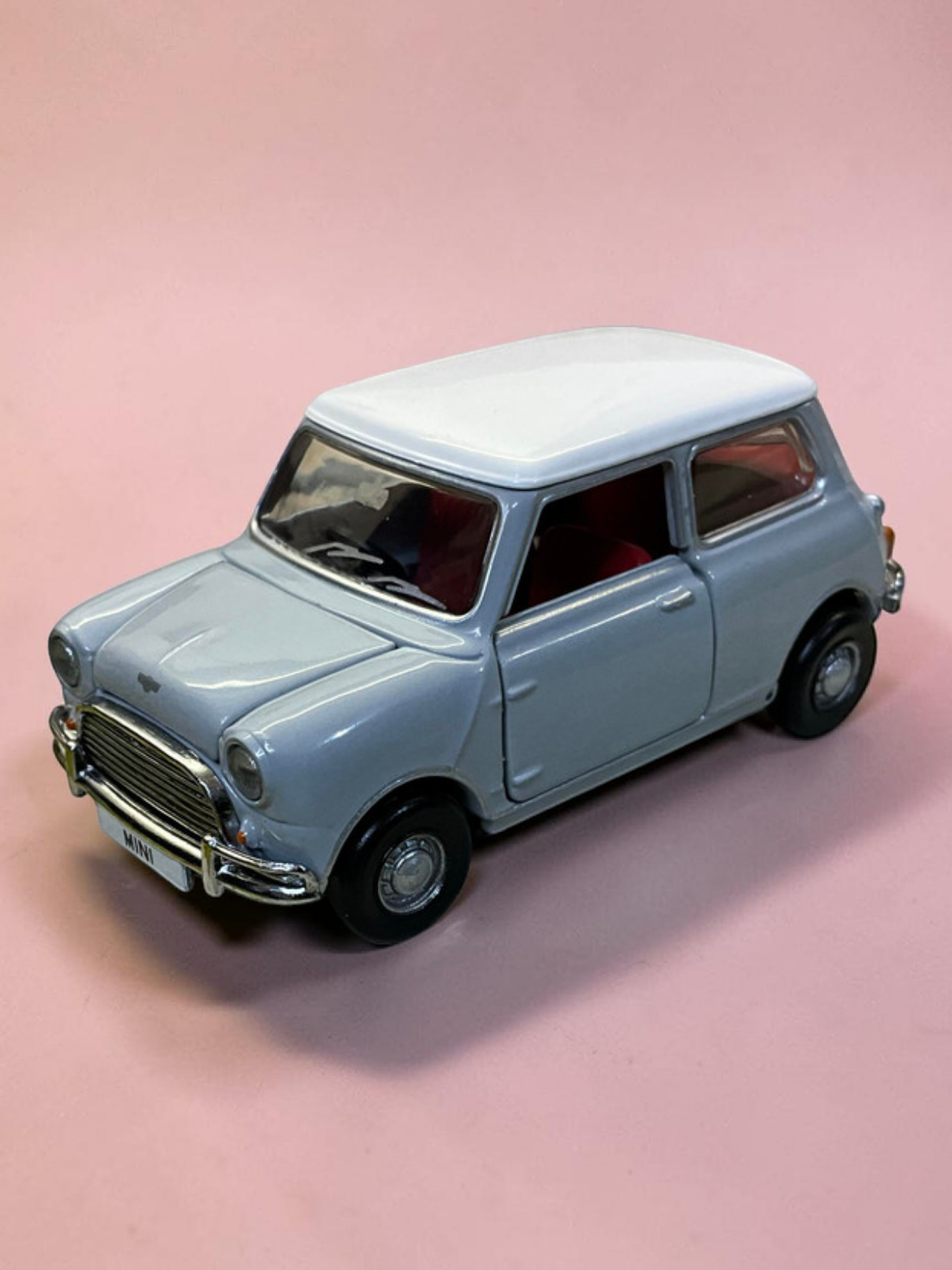 TINY PANTONE Mini Cooper Diecast Model Car – Classic Vintage Collectible Toy with Display Box 1:50 Scale