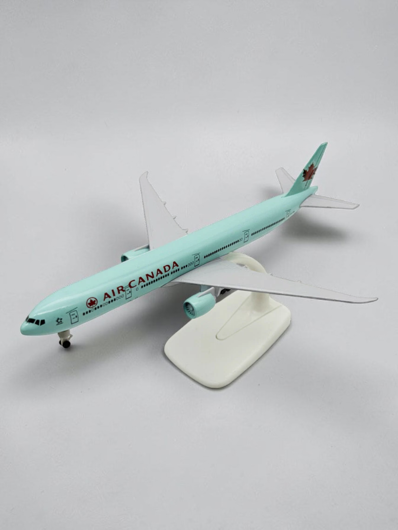 Aircraft 'Air Canada Boeing 777 Metal Diecast Airplane 20cm' Scale C-F I T W With Display Stand And Landing Wheels ( No.319)