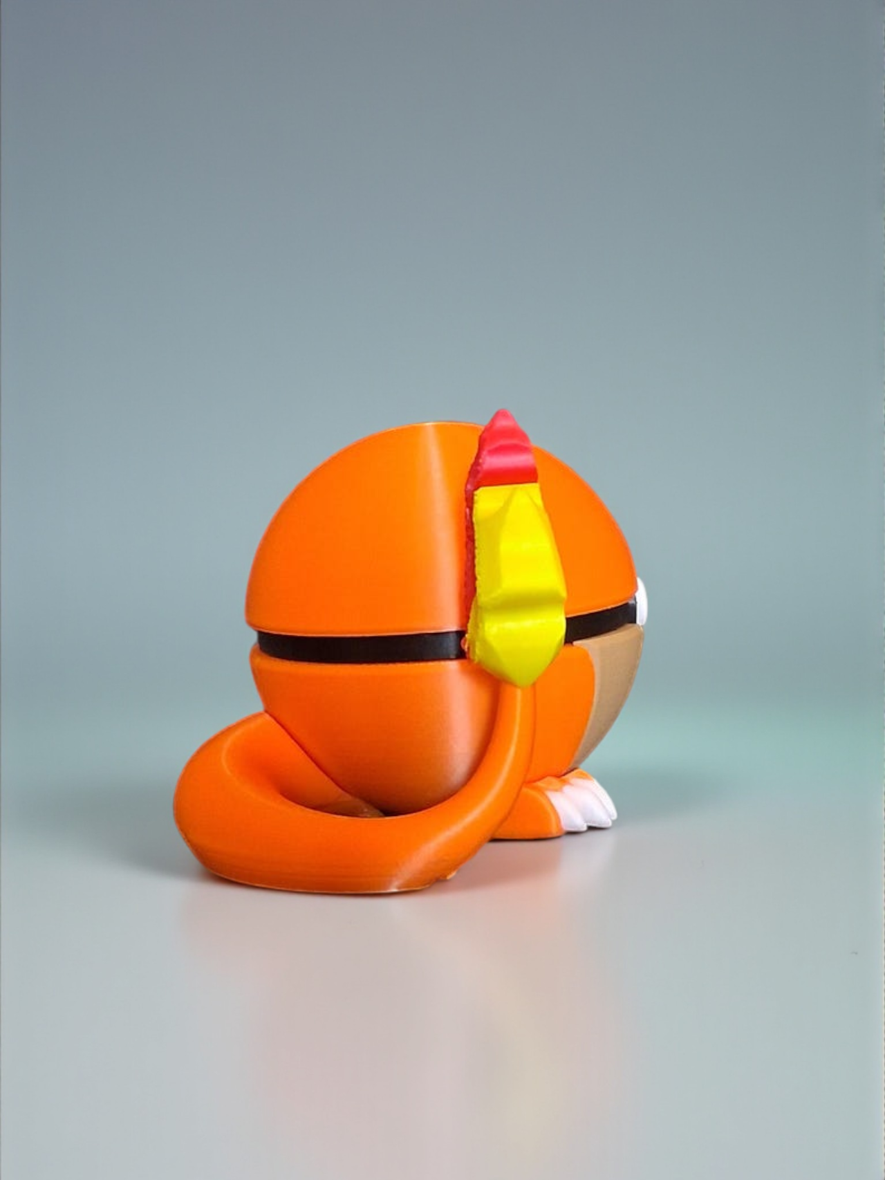 Pokémon pokeball Charmander Display Pokéball Showpiece-Toy Collectors India