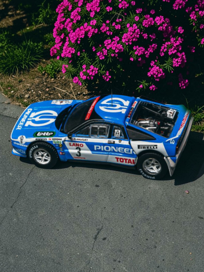 Tarmac Works Lancia 037 Rally (1983)- Classic Racing Car Collectible Model 1:64 Scale