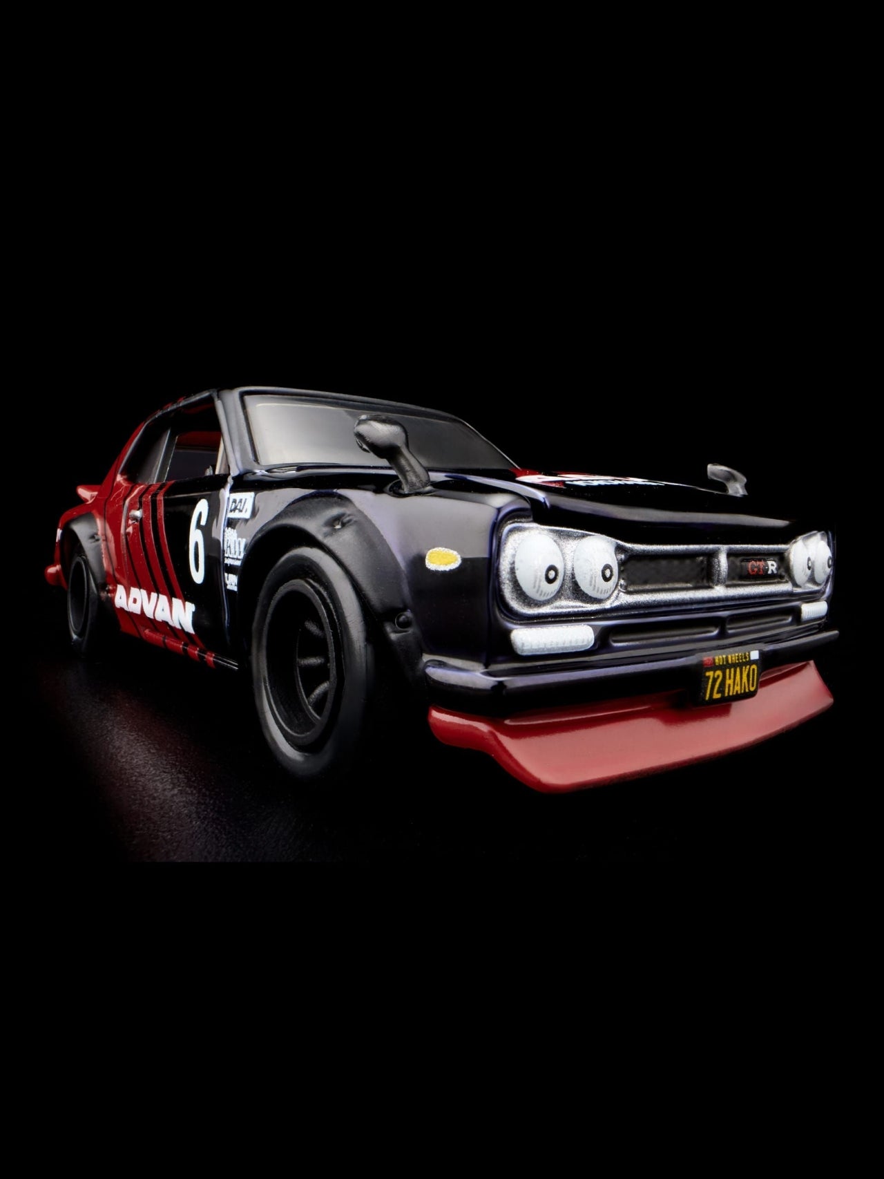 HotWheels 1972 Skyline H/T 2000GT-R RLC 1:64 Scale (With Protector)