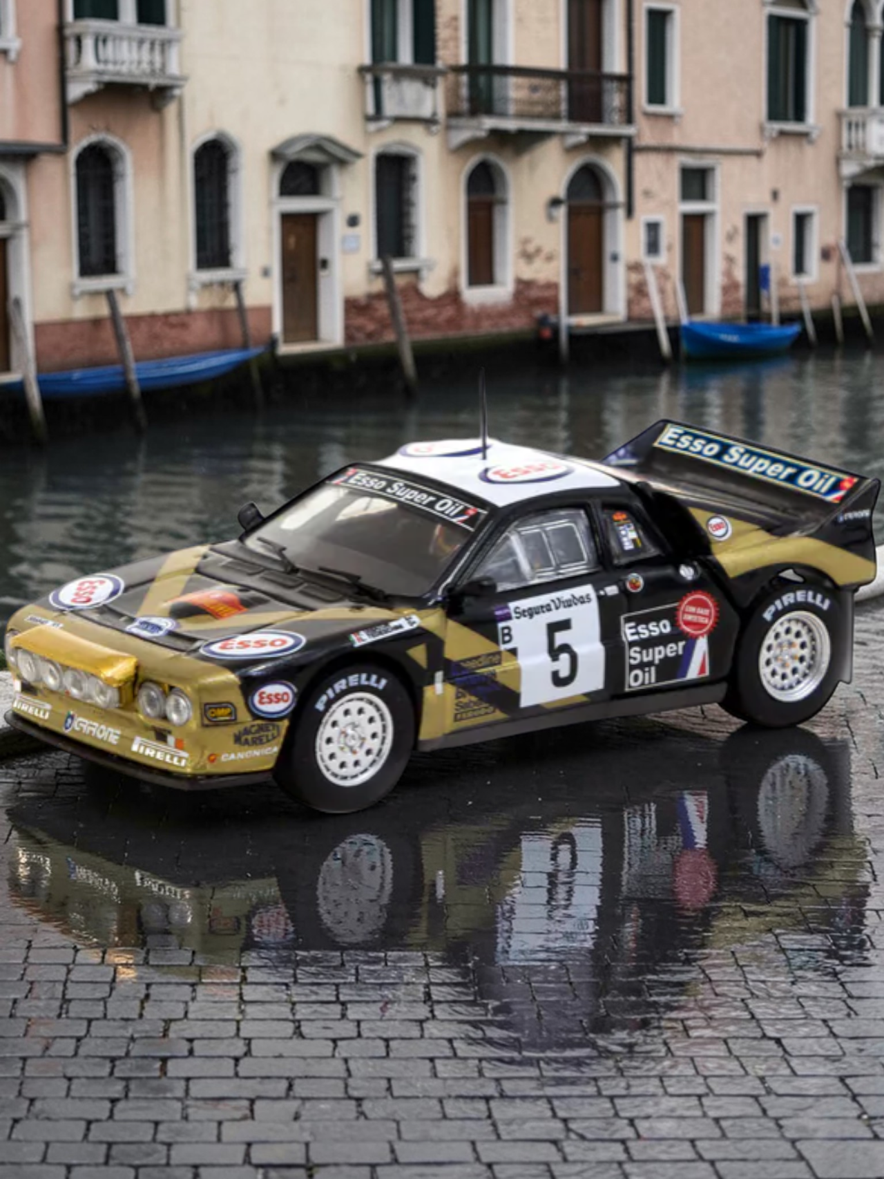TARMAC Works Lancia 037 Rally Catalunya 1985  Racing Car Diecast Model 1:64 Scale