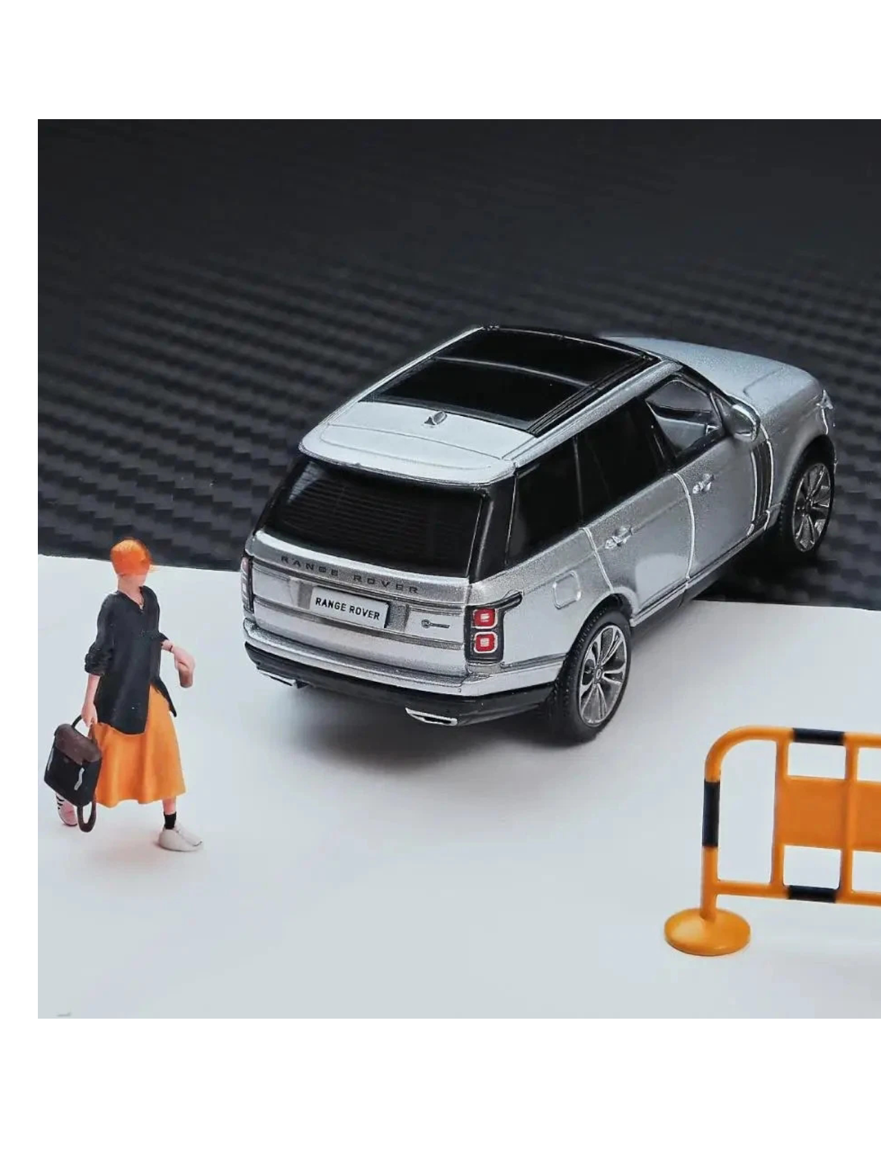 Masdi 2020 Land Rover Range Rover 1:64 Scale Diecast