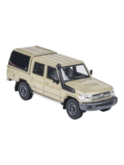 Para64 2014 Toyota Land Cruiser LC79 Sandy Taupe 1:64 Scale Diecast