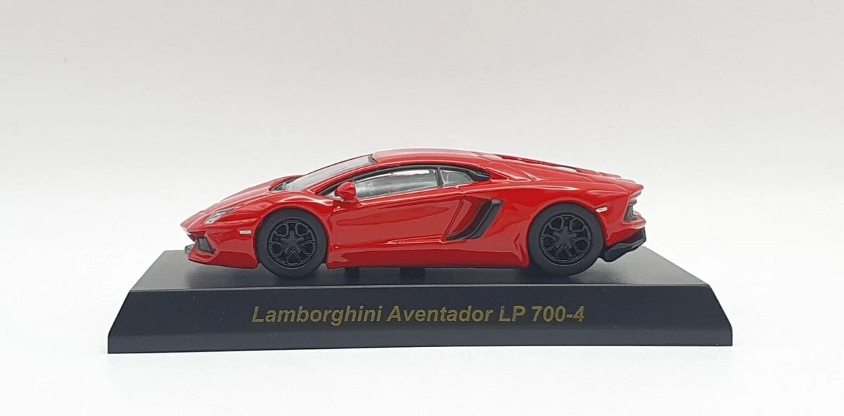 Kyosho Lamborghini Aventador Lp 700-4 Imported 1:64 Scale