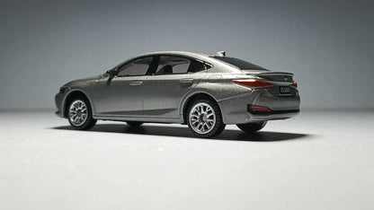 CCA Lexus ES300h Luxury Die-Cast Model Car 1:64 Scale L01-01