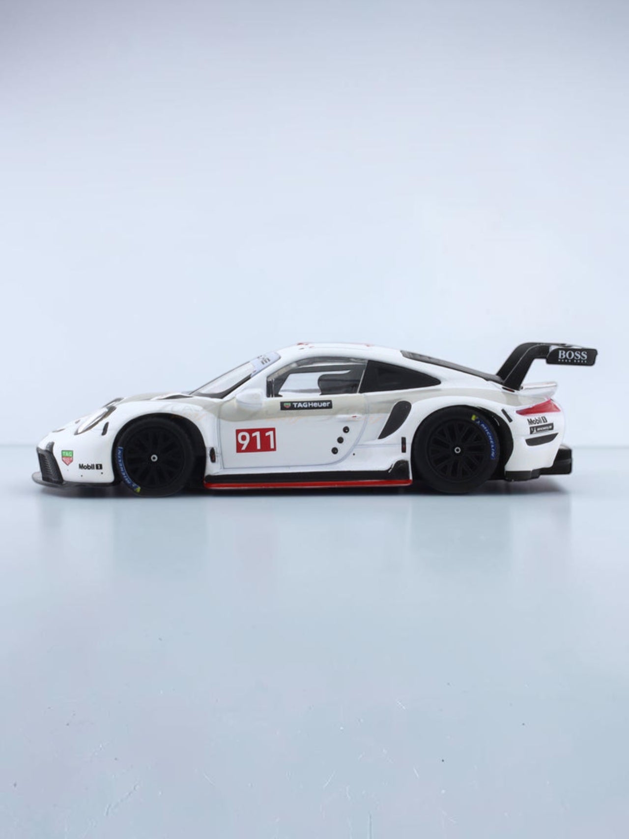 Bburago Porsche 911 RSR 1:43 Scale Diecast Model Car | White Racing Edition