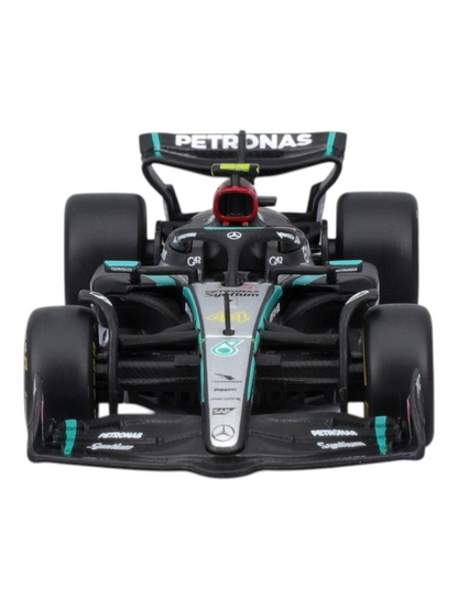 Bburago Formula 1 (F1) AMG Petronas F1W15 E Performance #44 Lewis Hamilton Diecast 1:43 Scale