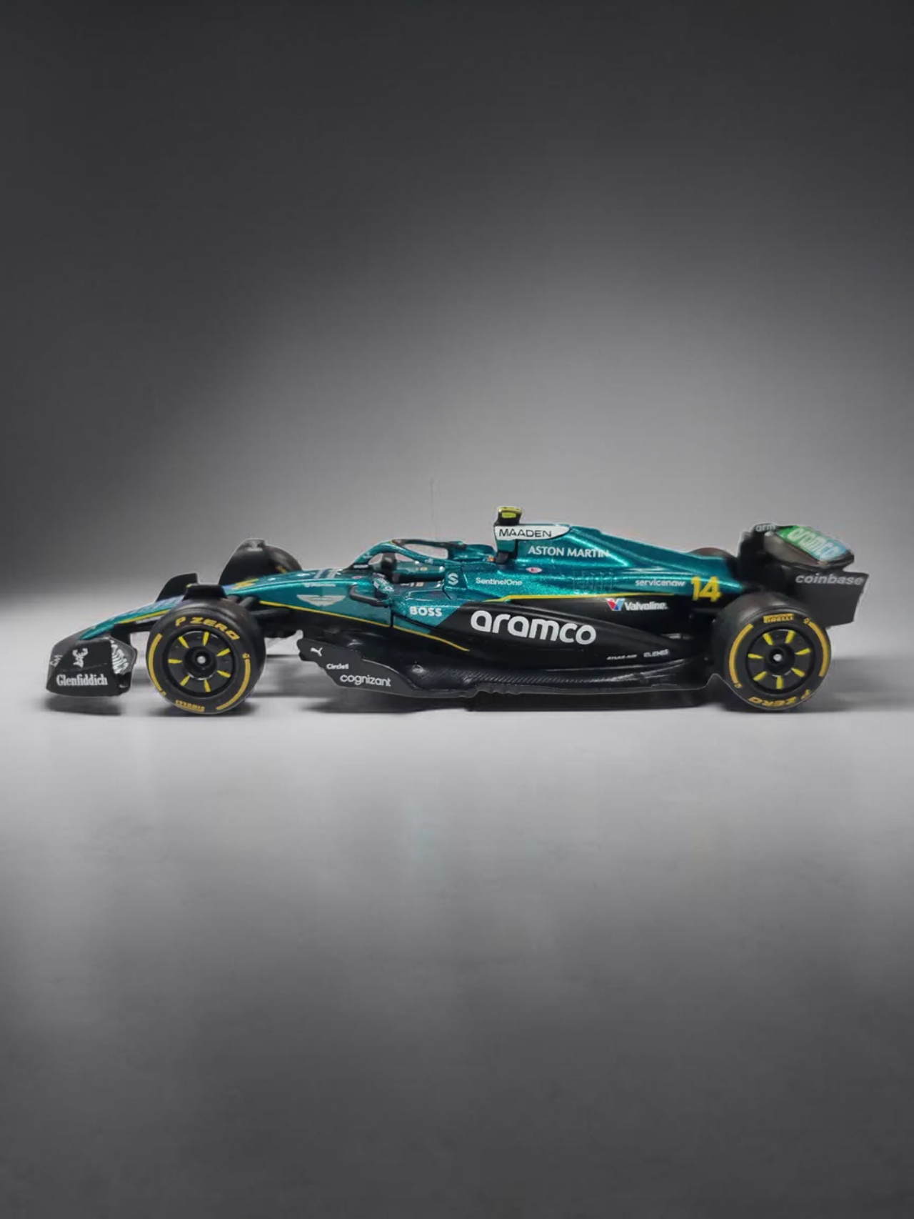 Bburago Aramco 'Aston Martin AMR25 - Fernando Alonso No.14 Formula 1 Imported Diecast 1:43 Scale