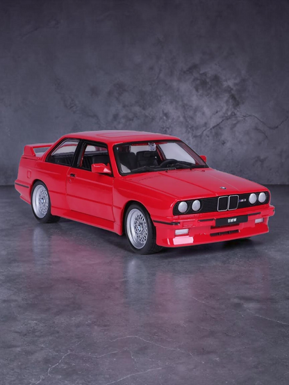 Bburago 1988 BMW 3 Series M3 Important 1:24 Sca