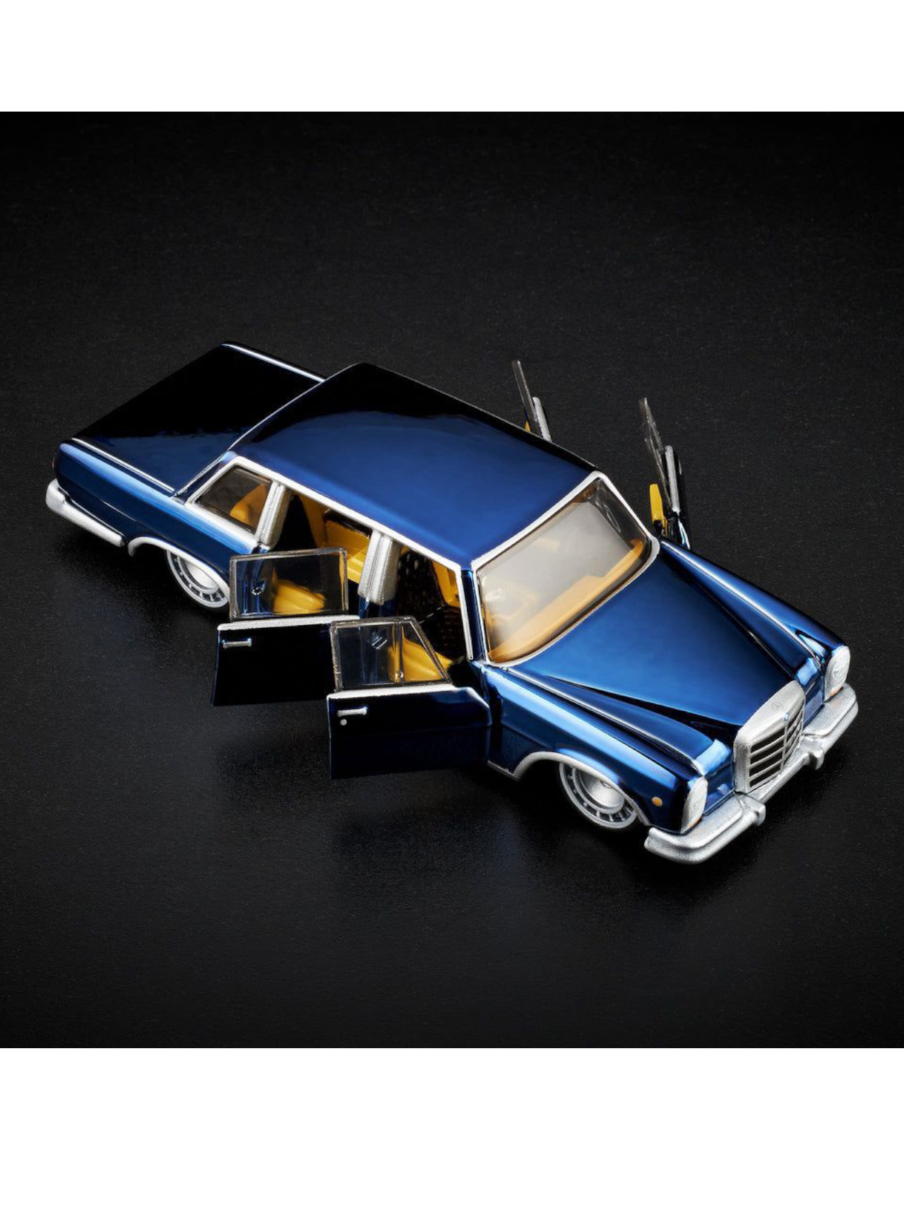 HotWheels Mercedes-Benz 600 RLC 1:64 Scale (With Acrylic Case)
