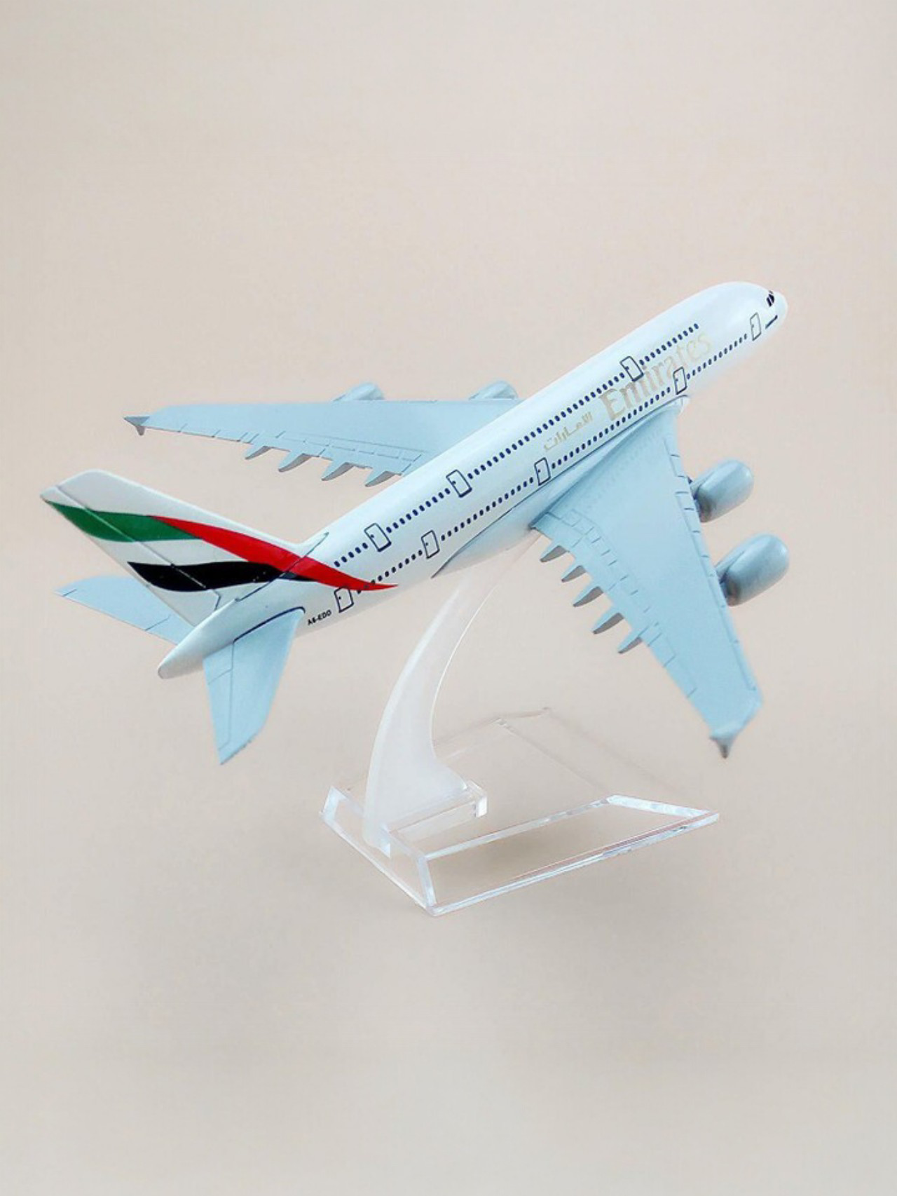Aircraft Model Airbus A380 Emirates Airplane 16 CM (Code-101)