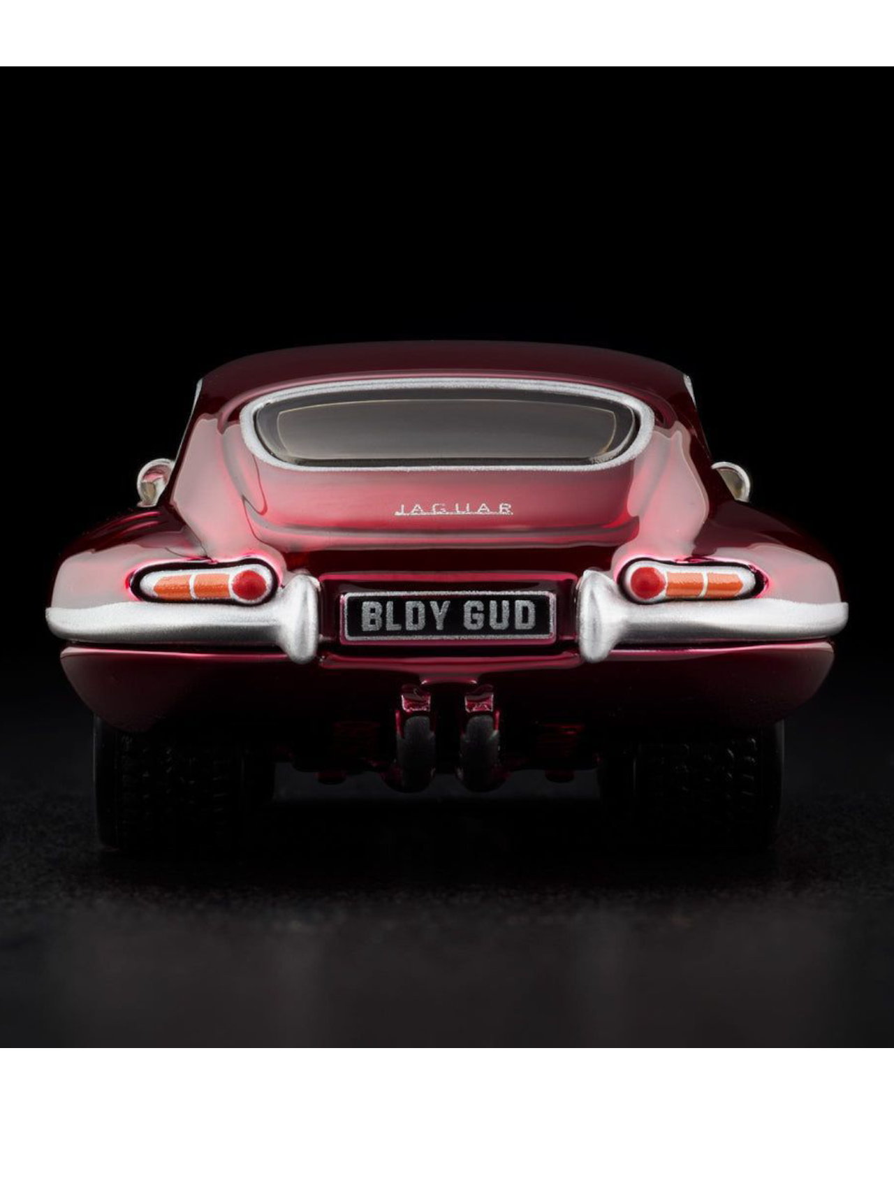 HotWheels 1964 Jaguar E-Type RLC 1:64 Scale (With Acrylic Case)