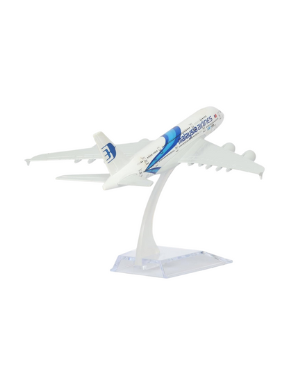 Aircraft Model Airbus A380 Malaysia Airlines 16 CM (Code-109)
