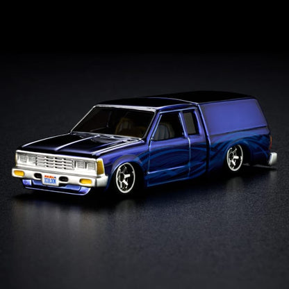 Hotwheels '1986 Nissan 720 King Cab 1:64 Scale | Collector Edition RLC JJY64-9893