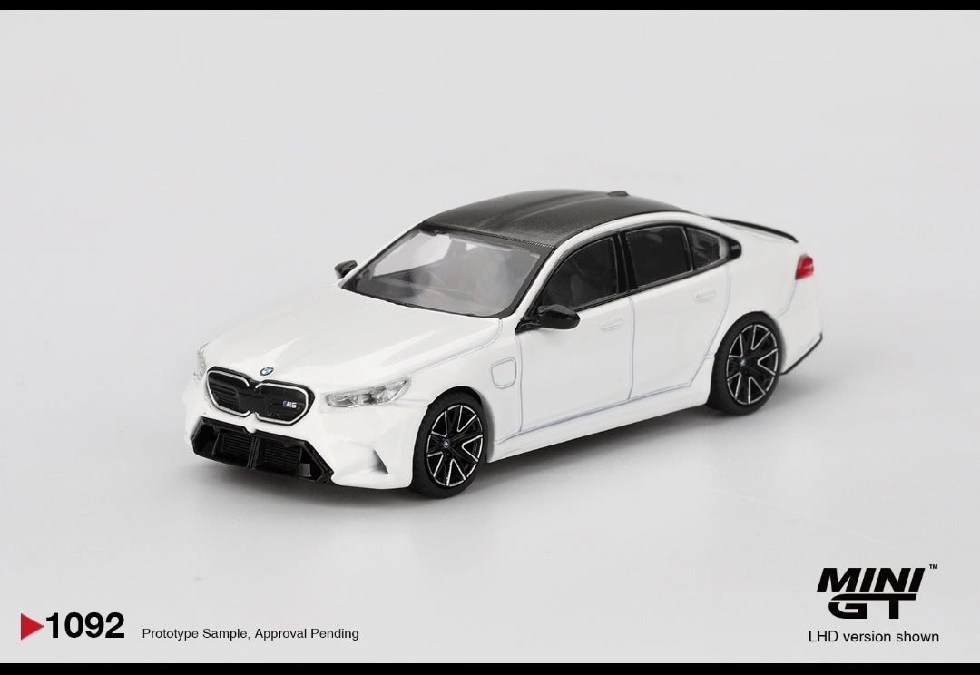 Mini GT BMW M5 Alpine White #1092 1:64 Scale
