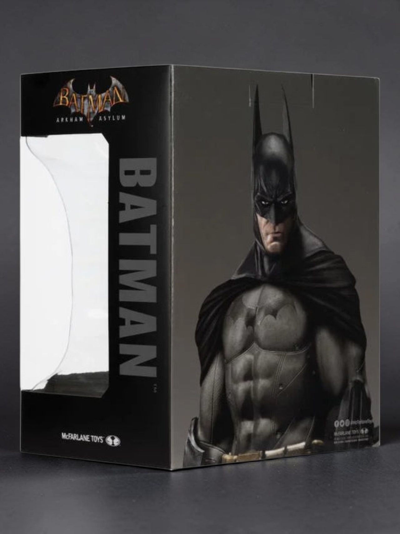 Batman Mcfarlane DC Direct Batman: Arkham Asylum Batman Cowl 1:3 Scale Replica
