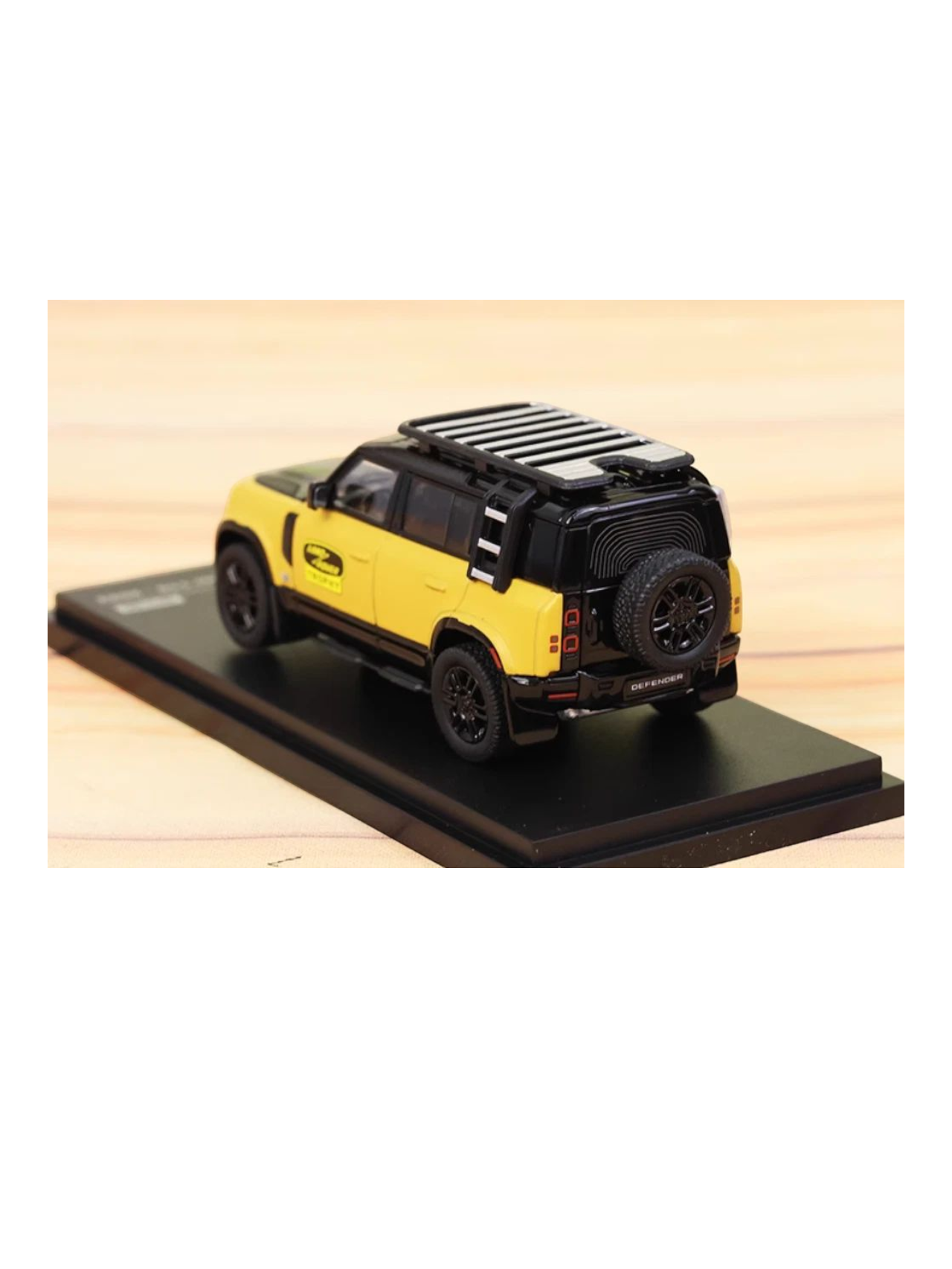 AR Box Land Rover Defender 110-2022 Trophy Edition Premium Diecast 1:64 Scale
