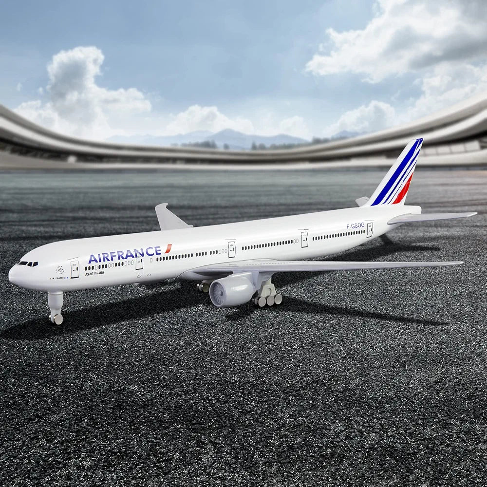 Aircraft 'Airfrance Boeing 777 F-GSOG Diecast Airplane (No.318) Display Stand With Landing Wheels 20cm" Scale ( The First Photo Shows the Actual Product )