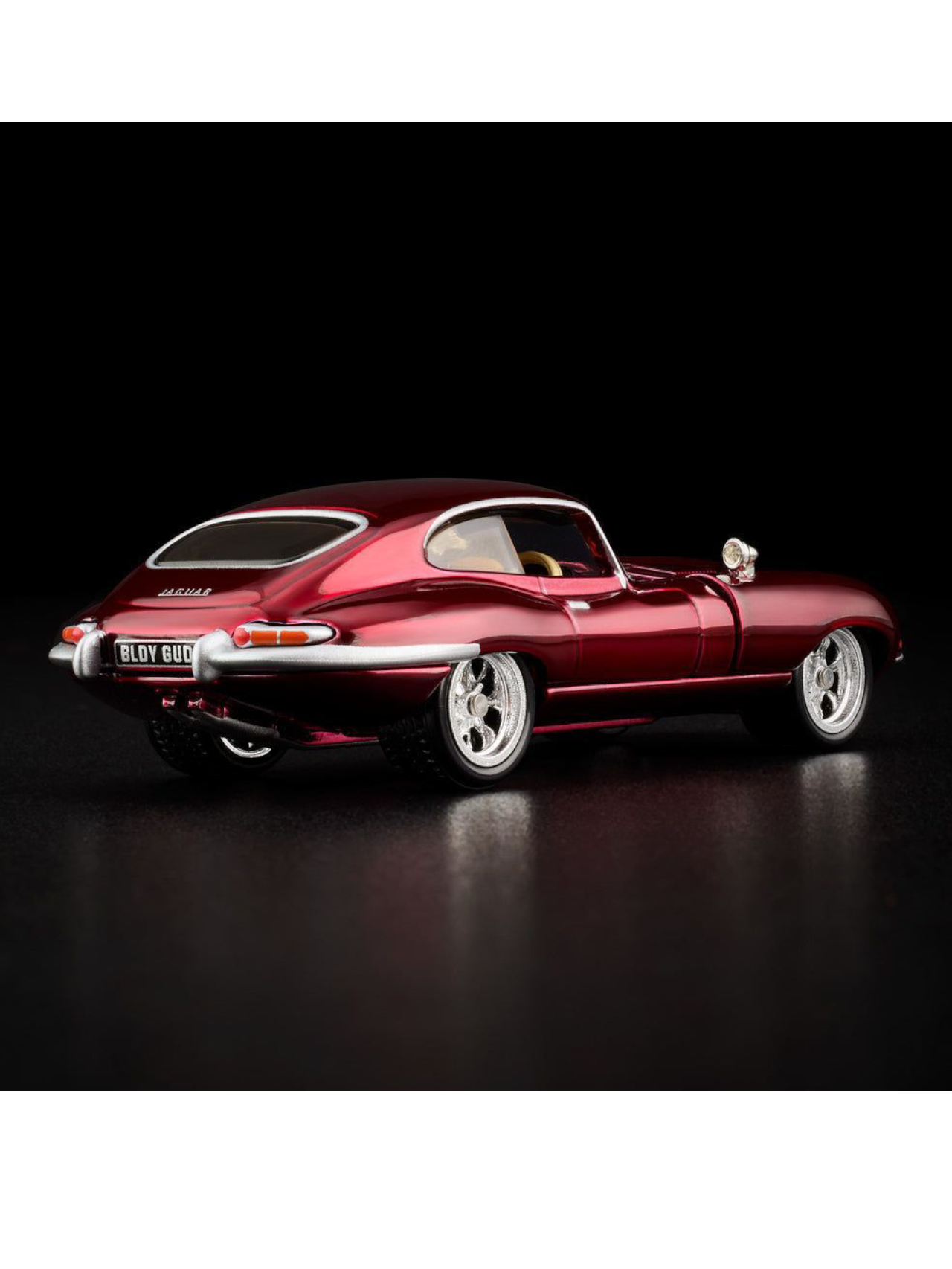 HotWheels 1964 Jaguar E-Type RLC 1:64 Scale (With Acrylic Case)