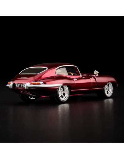 HotWheels 1964 Jaguar E-Type RLC 1:64 Scale (With Acrylic Case)