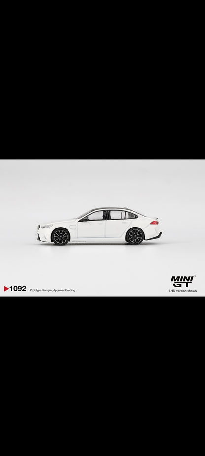 Mini GT BMW M5 Alpine White #1092 1:64 Scale