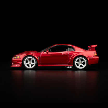 HotWheels 2000 Ford Mustang SVT Cobra R RLC 1:64 Scale (With Protector)