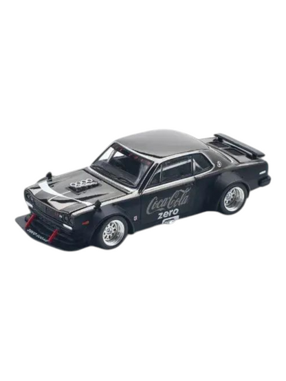 Pop Race PR64-144 Pop Race x Tiny Coca-Cola Skyline GT-R V8 Drift (Hakosuka) 1:64 Scale