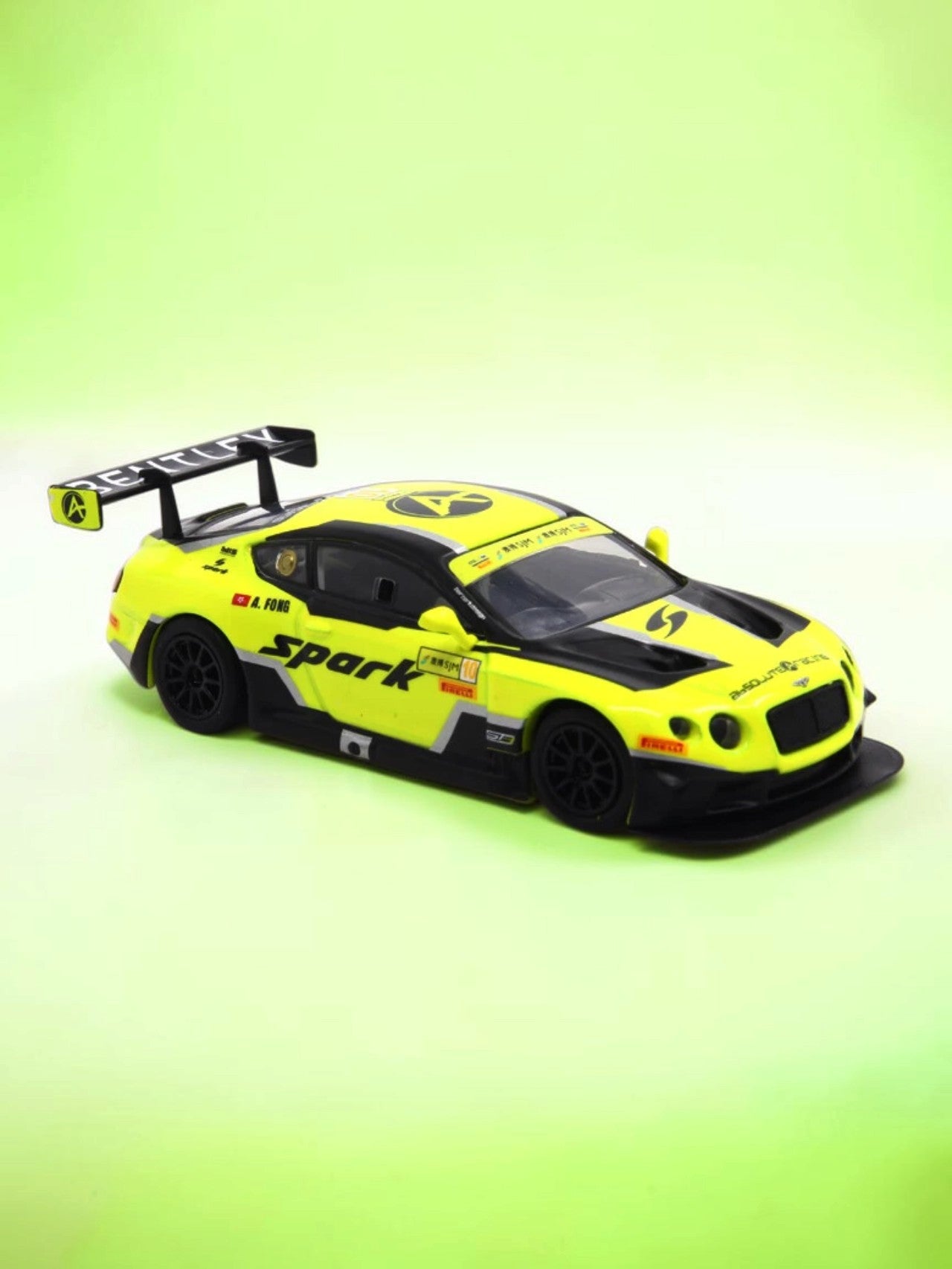 Spark "Bentley Continental GT3 #10 5Th Macau Gp Fia Gt World Cup 2016 Y105 1:64 Scale