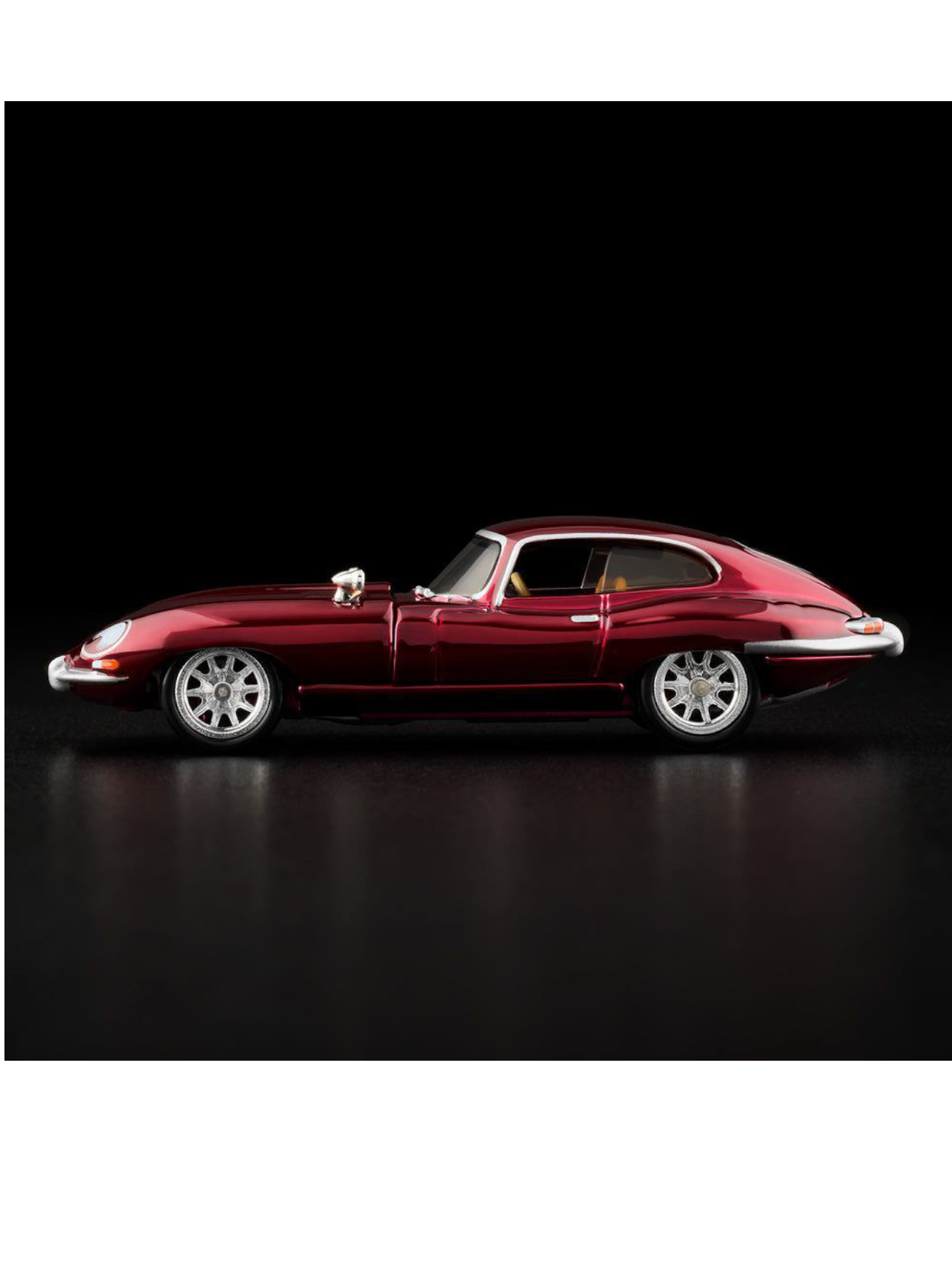 HotWheels 1964 Jaguar E-Type RLC 1:64 Scale (With Acrylic Case)