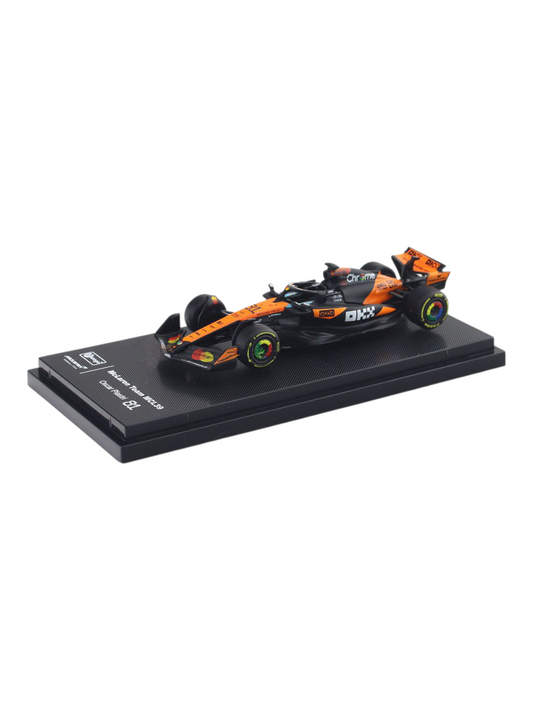 Bburago Formula 1 (F1) 2025 Mclaren MCL39 Oscar Piastri No-81 1:64 Scale