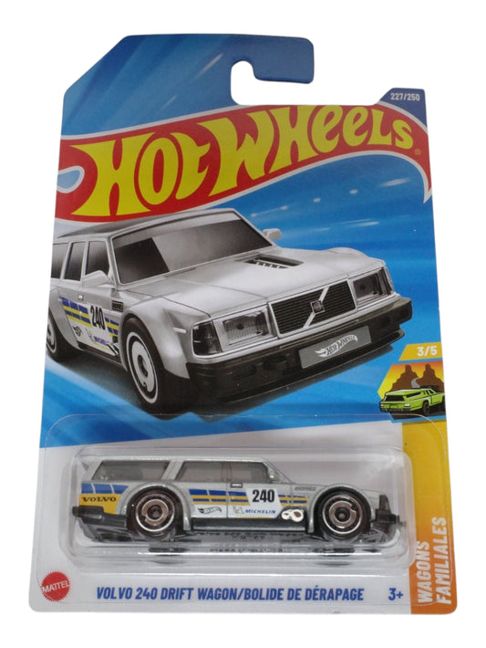 Hot Wheels volvo 240 Drift wagon/ bolide de derapage imported mainline 1:64 Scale