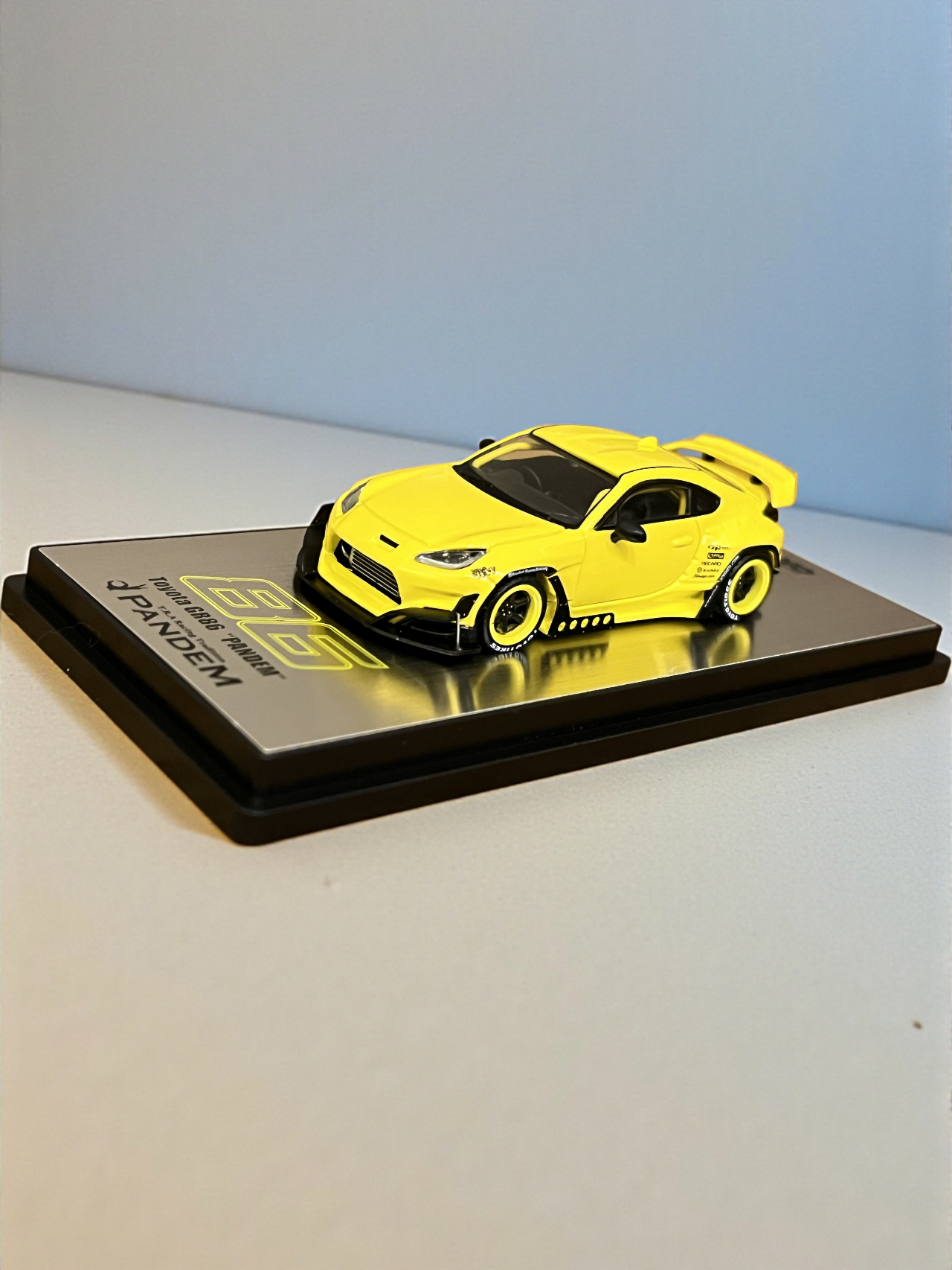 INNO64 TOYOTA GR86 "Pandem" 1:64 Scale Diecast Car Widebody Custom IN64-GR86P-YL