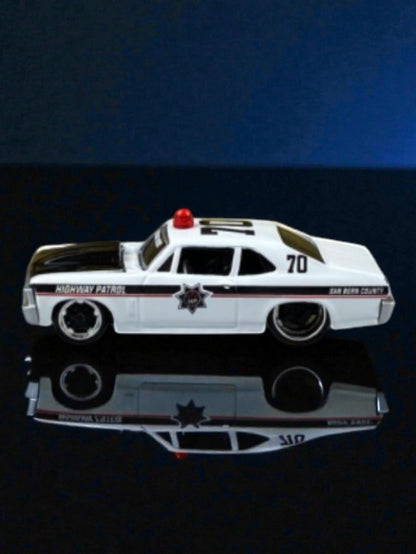 Bburago "1970 CHEVROLET Nova" Highway patrol 1:64 Scale