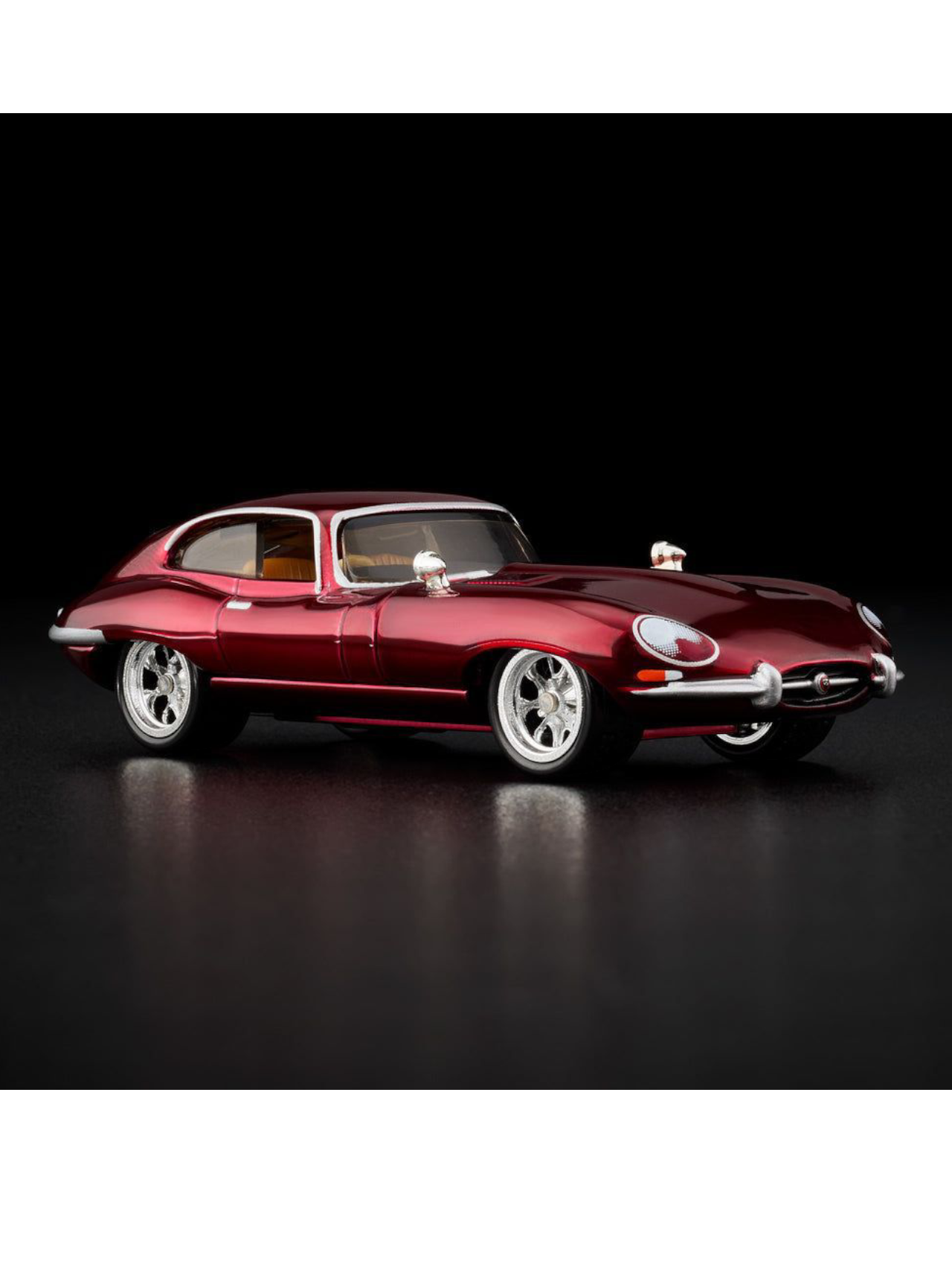 HotWheels 1964 Jaguar E-Type RLC 1:64 Scale (With Acrylic Case)