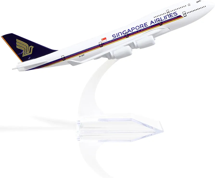Aircraft Model Singapore Metal Airplane Model Kit Boeing 747 Diecast Aircraft Model 16cm (Code 131)