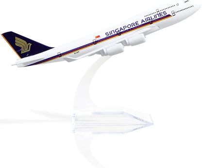 Aircraft Model Singapore Metal Airplane Model Kit Boeing 747 Diecast Aircraft Model 16cm (Code 131)