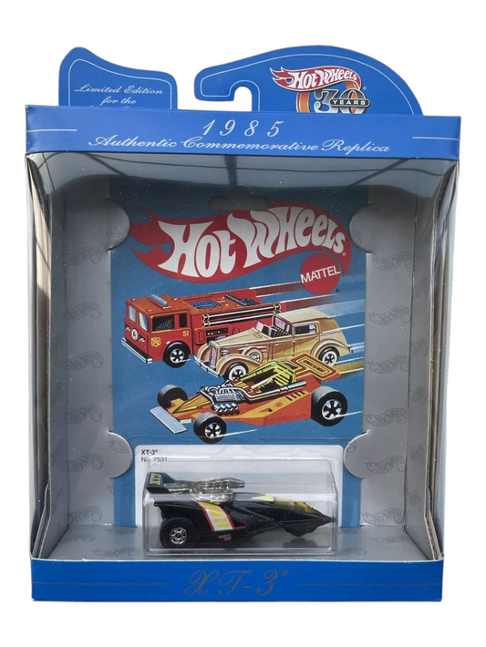 HotWheels 30th Anniversary 1985 XT-3 1:64 Scale (Blister Damaged)