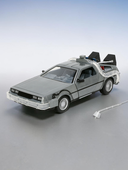 Jada Back To The Future Time Machine With Light Hollywood Rides Imported 1:24 Scale Diecast Model
