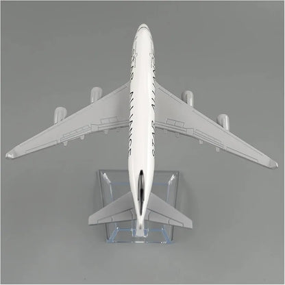 Aircraft Model Star Alliance, Avión De Aleación De Modelo Airplane B747, HS-TGW 16cm (code 130)