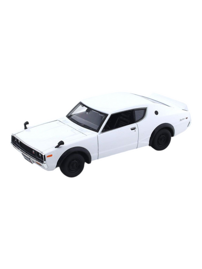 Maisto Collectors Collection 1973 Nissan Skyline 2000GT-R (KPGC110) Diecast 1:24 Scale (Blister Damaged)