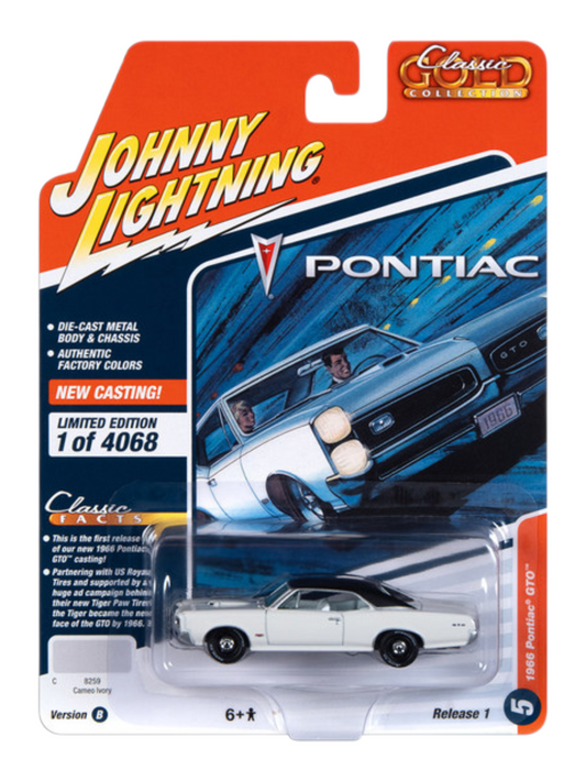 Classic Gold Collection Johnny Lightning Pontiac 1:64 Scale
